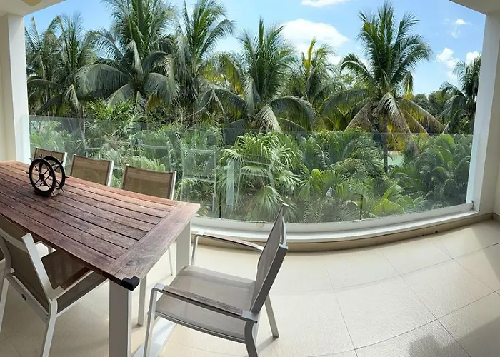 Luxury Golf , Club Access , 2br 3ba ,corasol Apartment